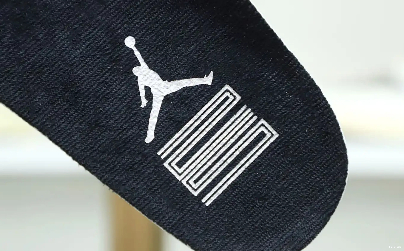  RETRO JORDAN  11 'JUBILEE 25TH AIR 0426